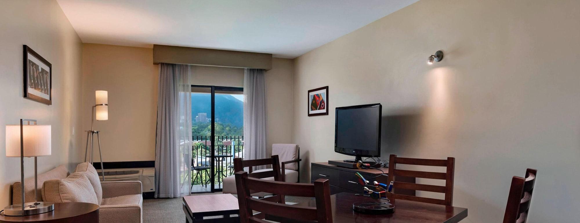 Courtyard By Marriott San Salvador Otel Dış mekan fotoğraf