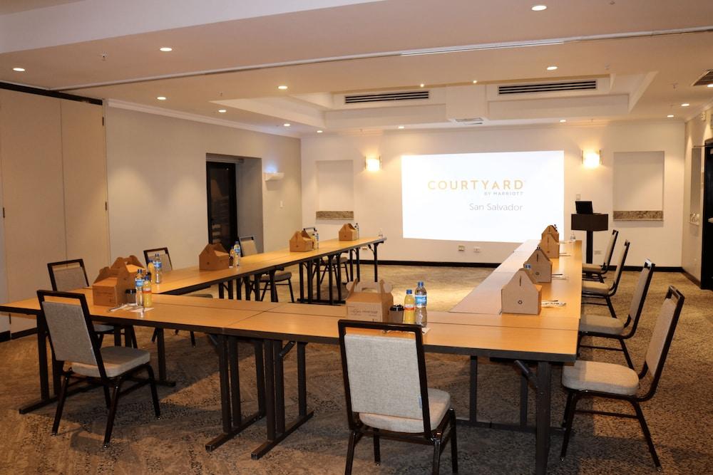 Courtyard By Marriott San Salvador Otel Dış mekan fotoğraf