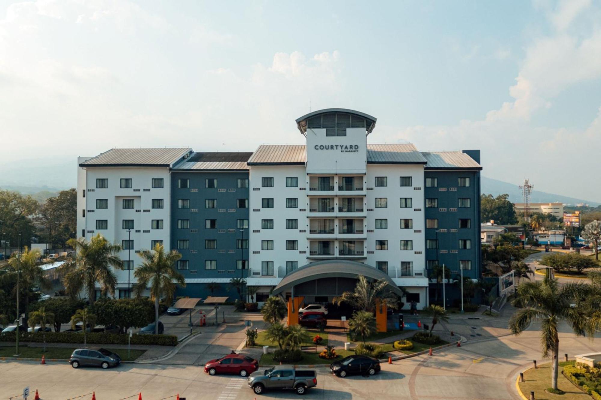 Courtyard By Marriott San Salvador Otel Dış mekan fotoğraf