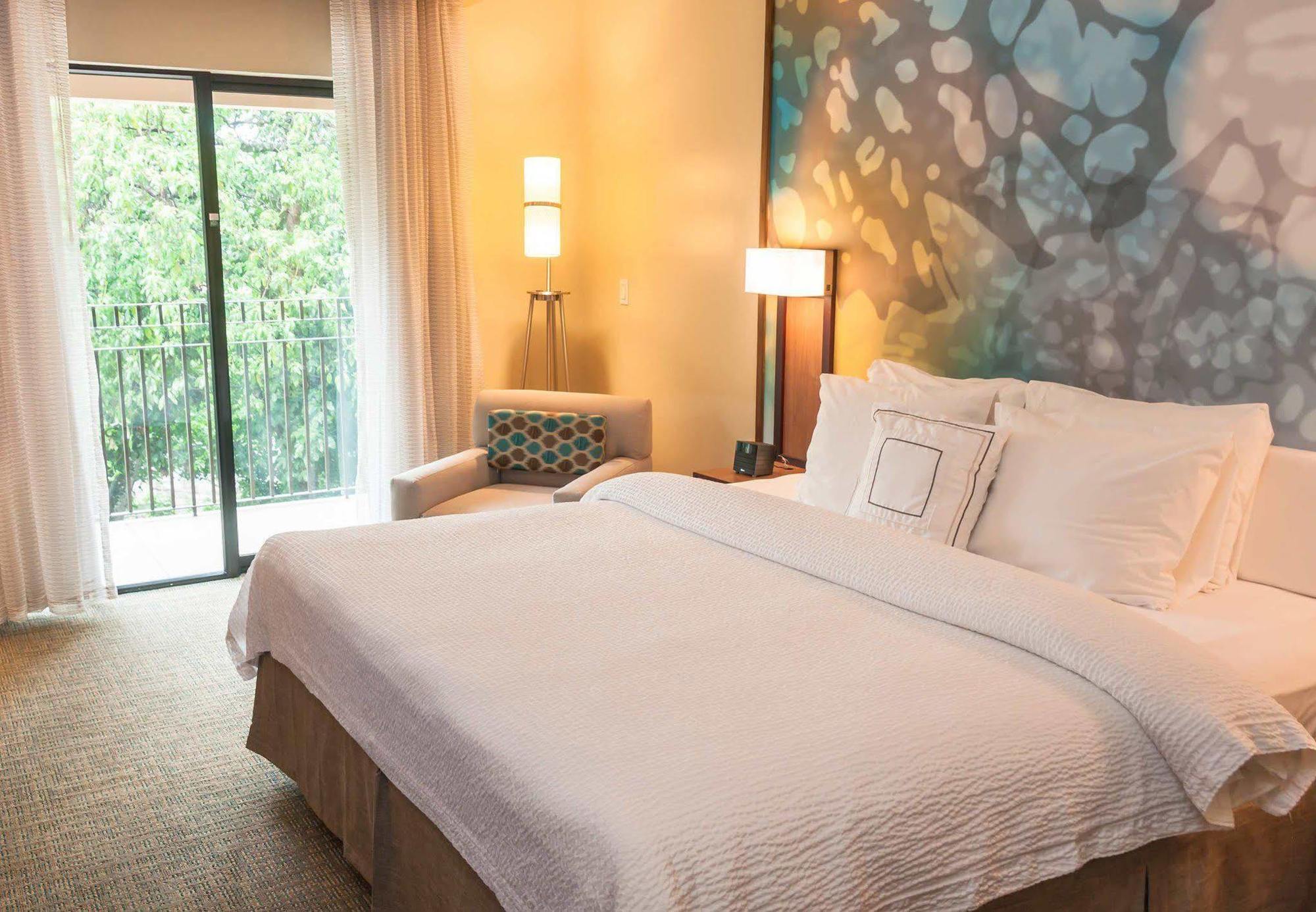 Courtyard By Marriott San Salvador Otel Dış mekan fotoğraf