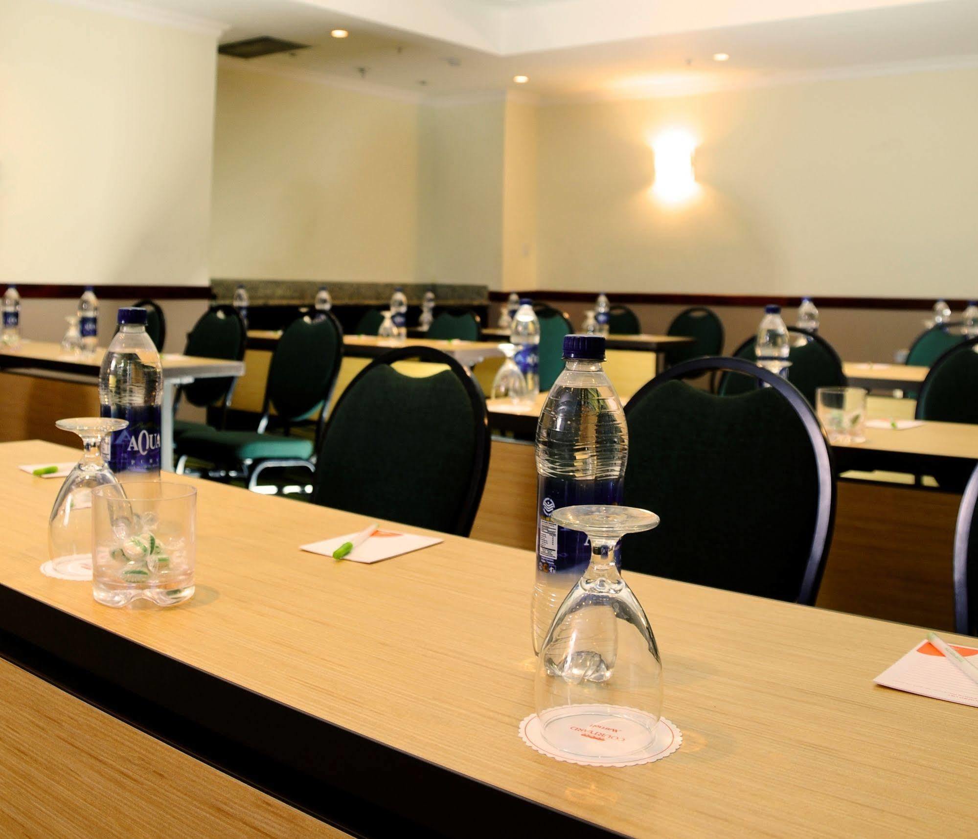 Courtyard By Marriott San Salvador Otel Dış mekan fotoğraf